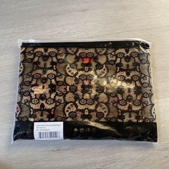 Izzy & Liv‎ Hooded Raincoat Afro print poncho One Size in Tan NWT - Picture 5 of 7